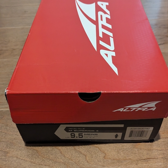 Altra Superior 4.0 Mens Trail Running Shoe in Neon/Blue BNWT Men's 9 - Picture 7 of 7